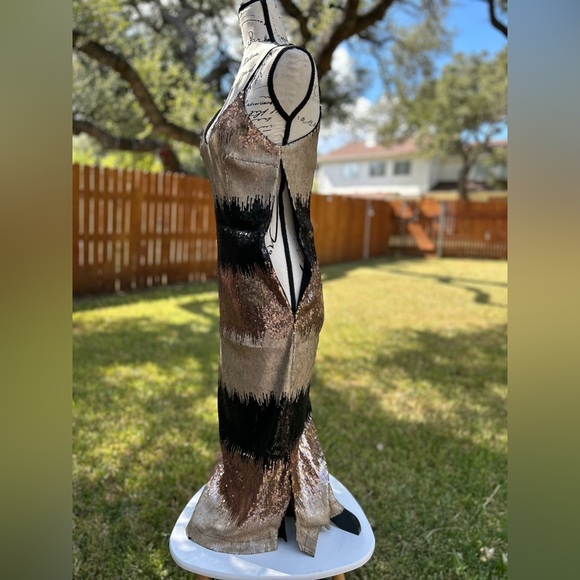 Glitter Dress Alter’d State SZ Medium - Picture 3 of 5